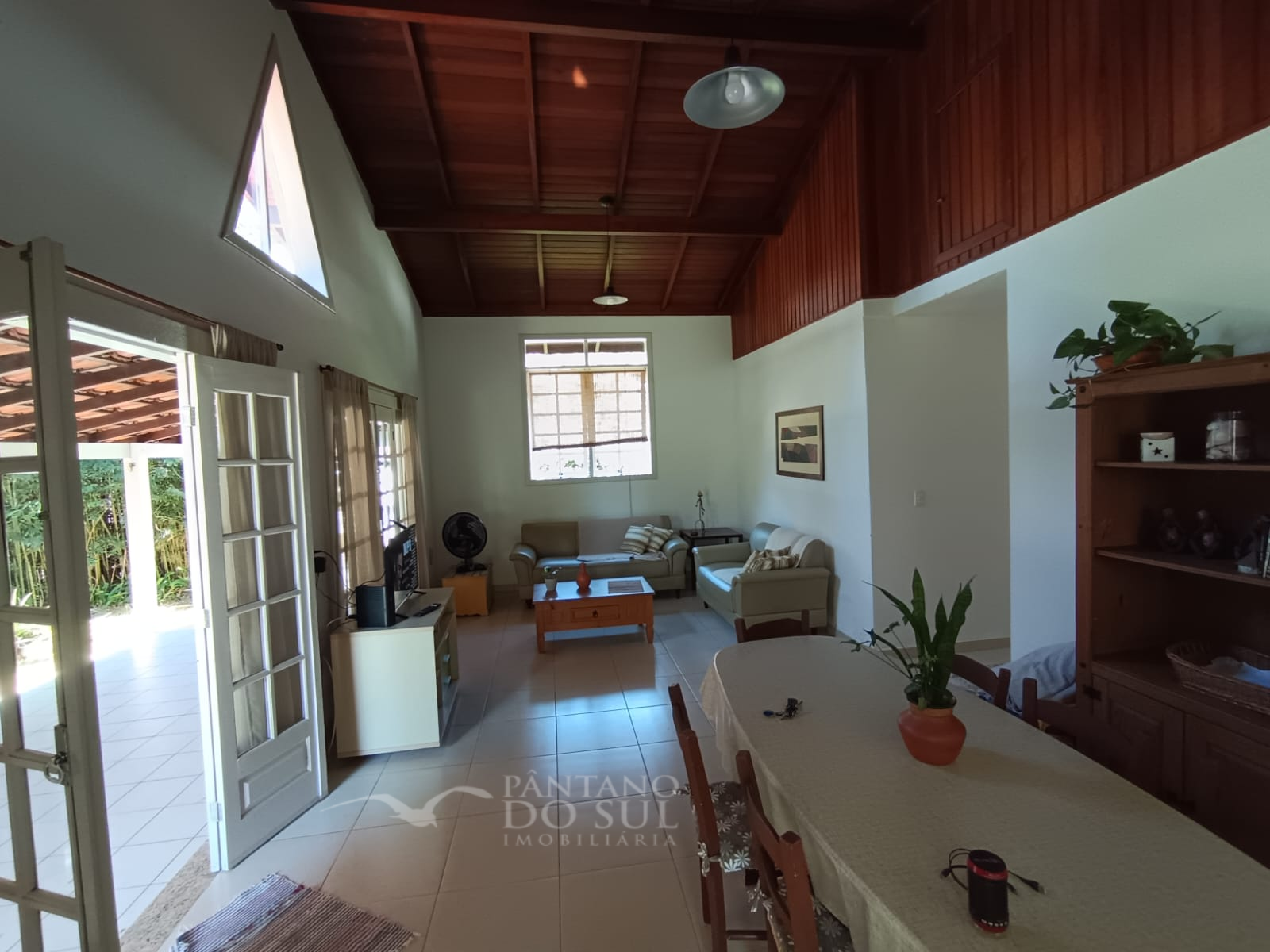 United States, 3 Bedrooms Bedrooms, ,3 BathroomsBathrooms,Casa,Venda,2384
