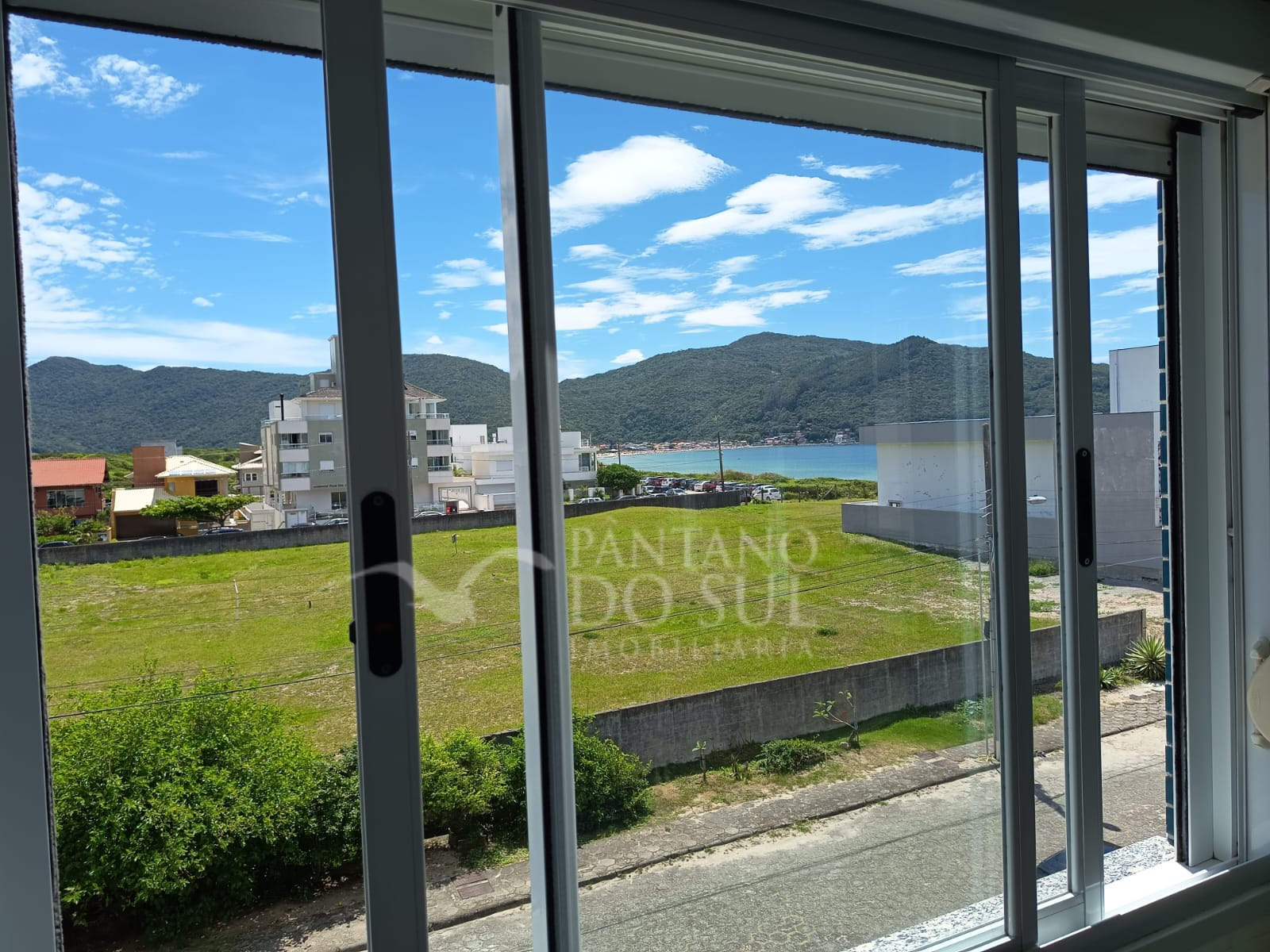 United States, 3 Bedrooms Bedrooms, ,2 BathroomsBathrooms,Apartamento,Venda,2385