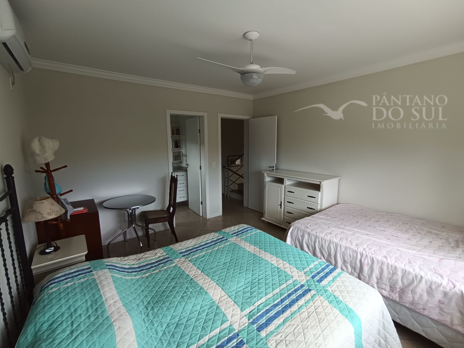 United States, 4 Bedrooms Bedrooms, ,4 BathroomsBathrooms,Casa,Venda,2389