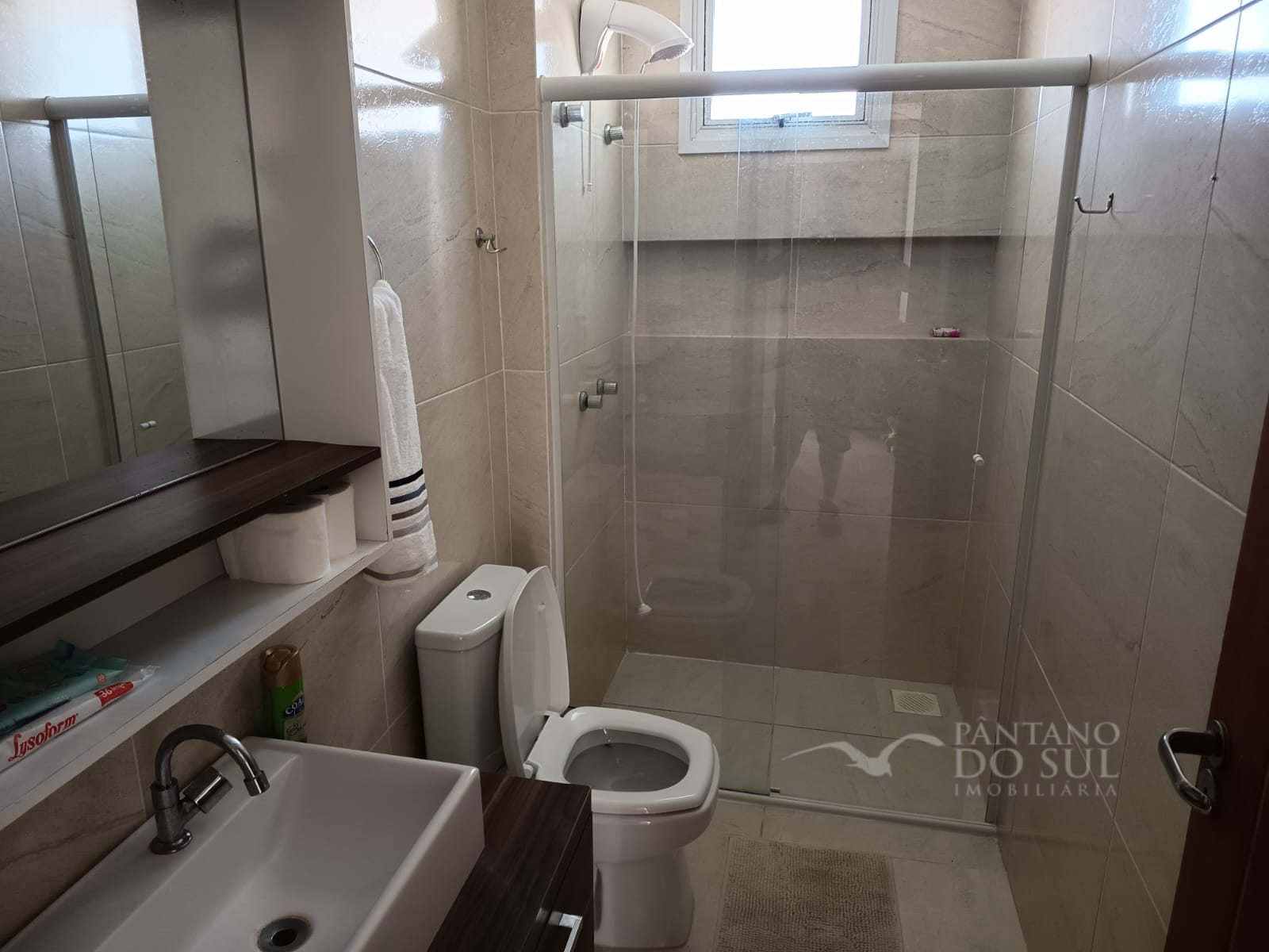 United States, 3 Bedrooms Bedrooms, ,3 BathroomsBathrooms,Casa,Venda,2395