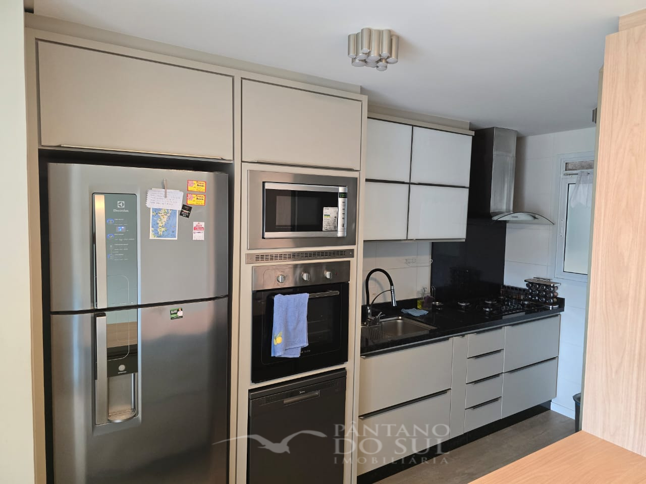 United States, 3 Bedrooms Bedrooms, ,2 BathroomsBathrooms,Apartamento,Venda,2420