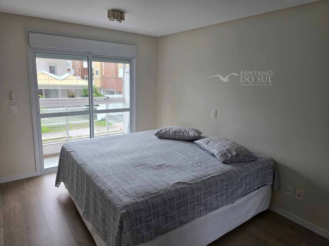 United States, 3 Bedrooms Bedrooms, ,2 BathroomsBathrooms,Apartamento,Venda,2420