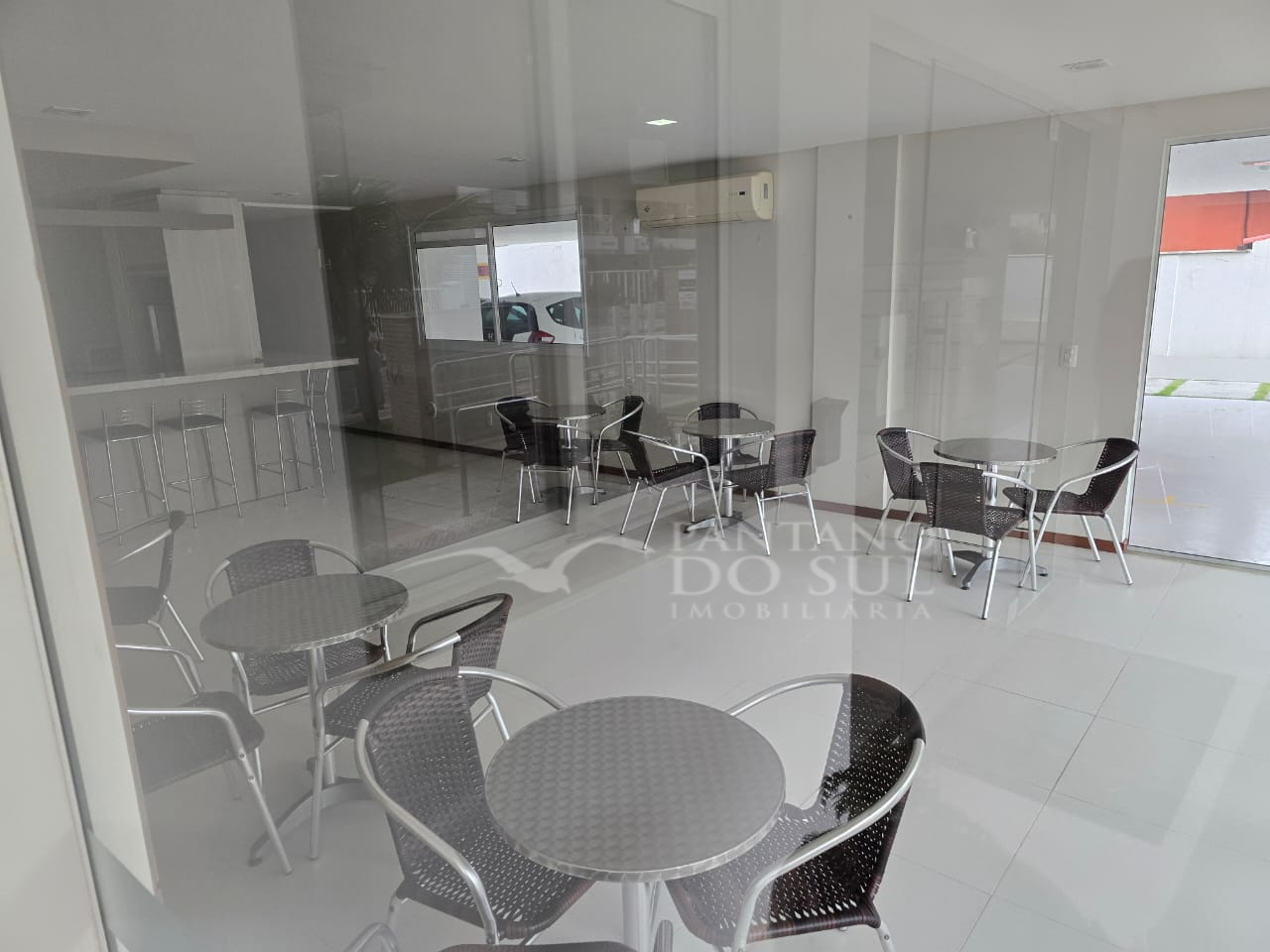 United States, 3 Bedrooms Bedrooms, ,2 BathroomsBathrooms,Apartamento,Venda,2420