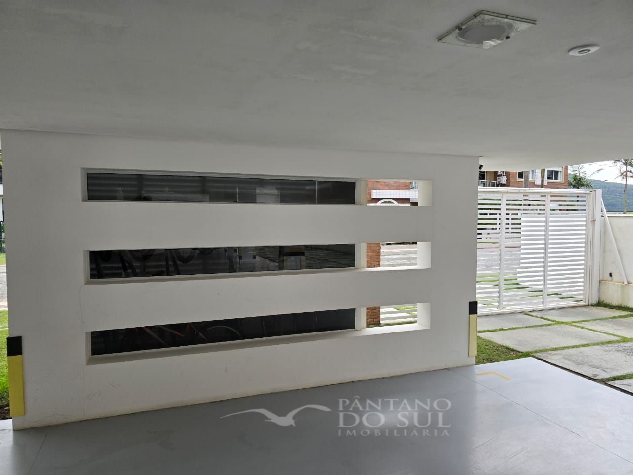 United States, 3 Bedrooms Bedrooms, ,2 BathroomsBathrooms,Apartamento,Venda,2420