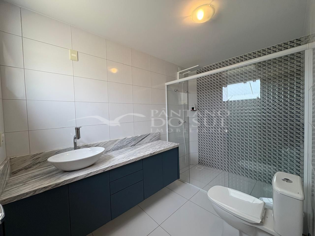 United States, 4 Bedrooms Bedrooms, ,3 BathroomsBathrooms,Casa,Venda,2421