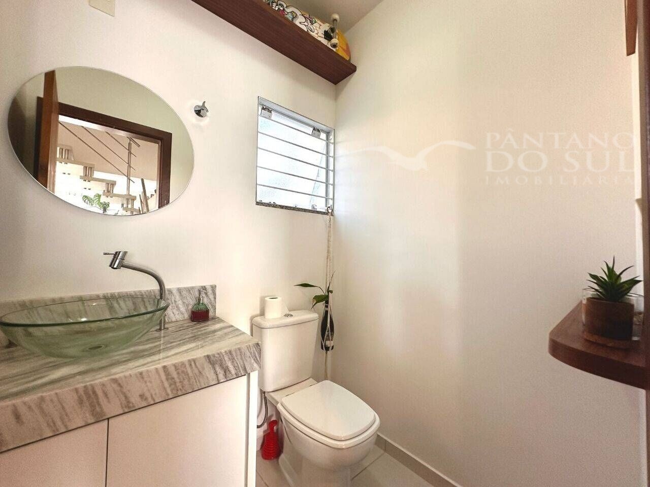 United States, 4 Bedrooms Bedrooms, ,3 BathroomsBathrooms,Casa,Venda,2421