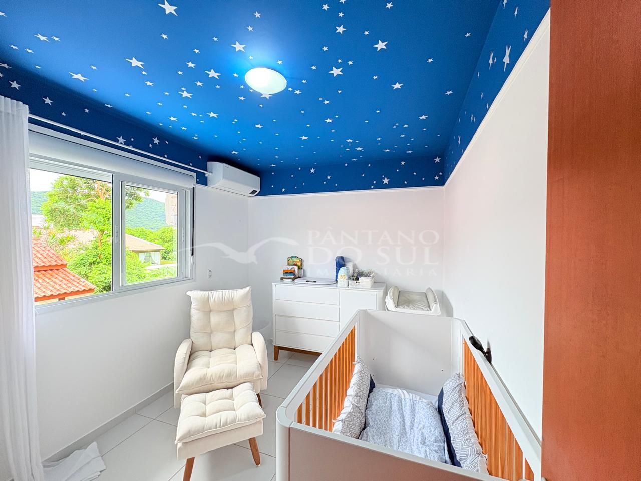 United States, 4 Bedrooms Bedrooms, ,3 BathroomsBathrooms,Casa,Venda,2421