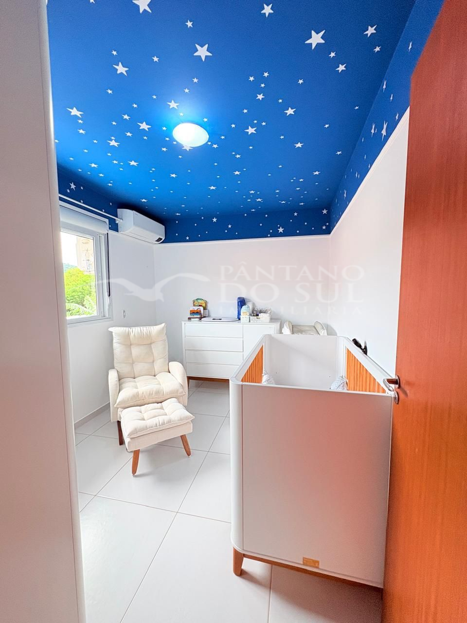 United States, 4 Bedrooms Bedrooms, ,3 BathroomsBathrooms,Casa,Venda,2421