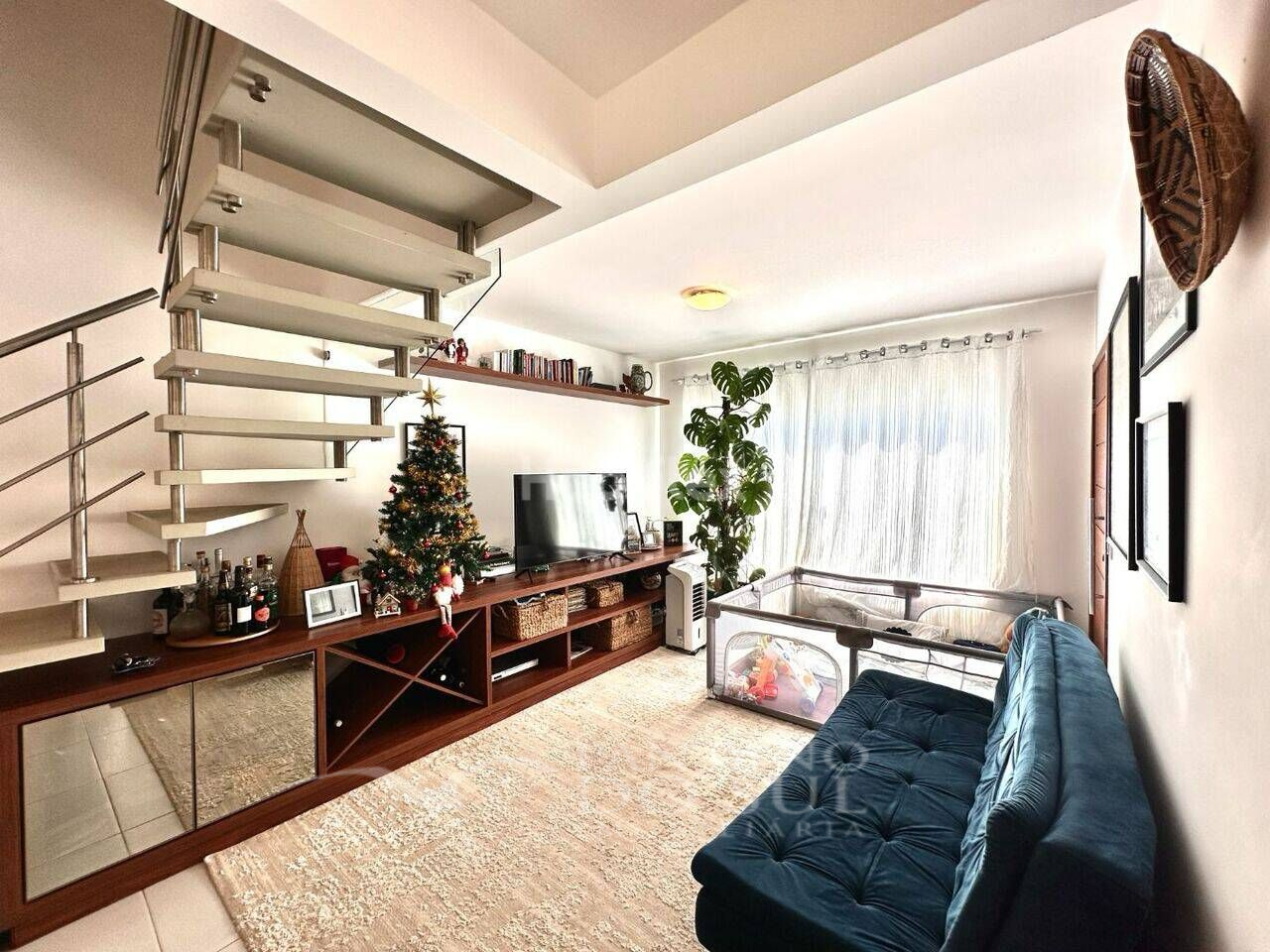 United States, 4 Bedrooms Bedrooms, ,3 BathroomsBathrooms,Casa,Venda,2421