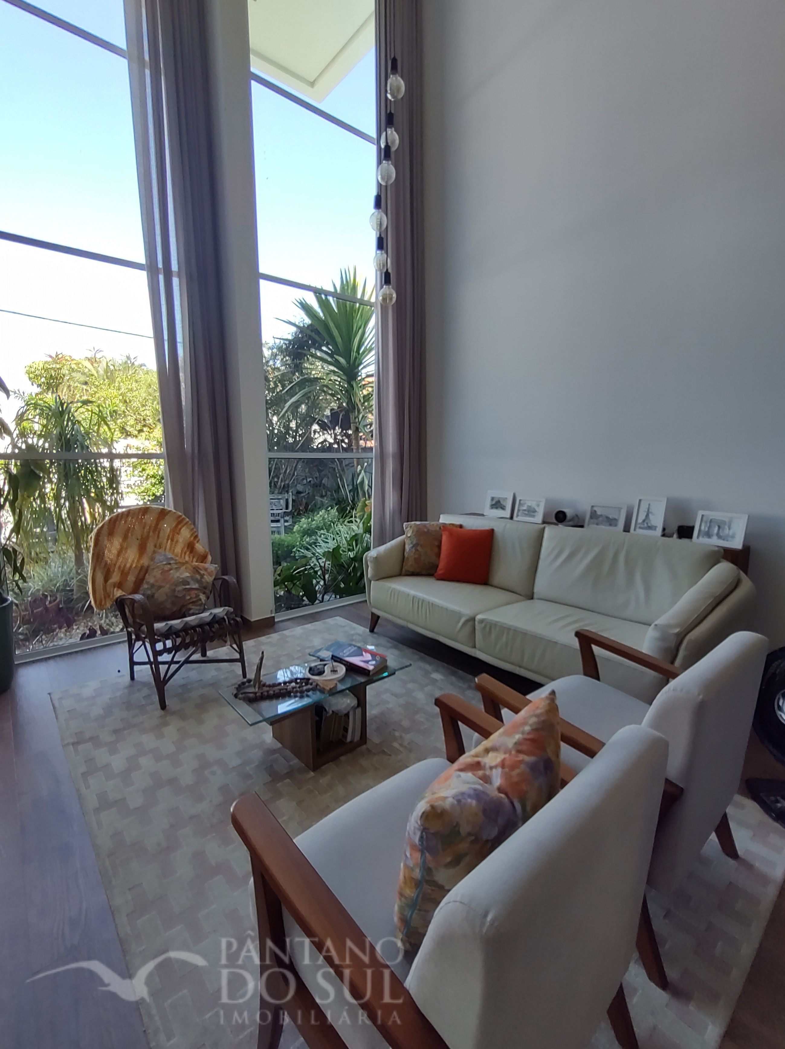 United States, 3 Bedrooms Bedrooms, ,3 BathroomsBathrooms,Casa,Venda,2425