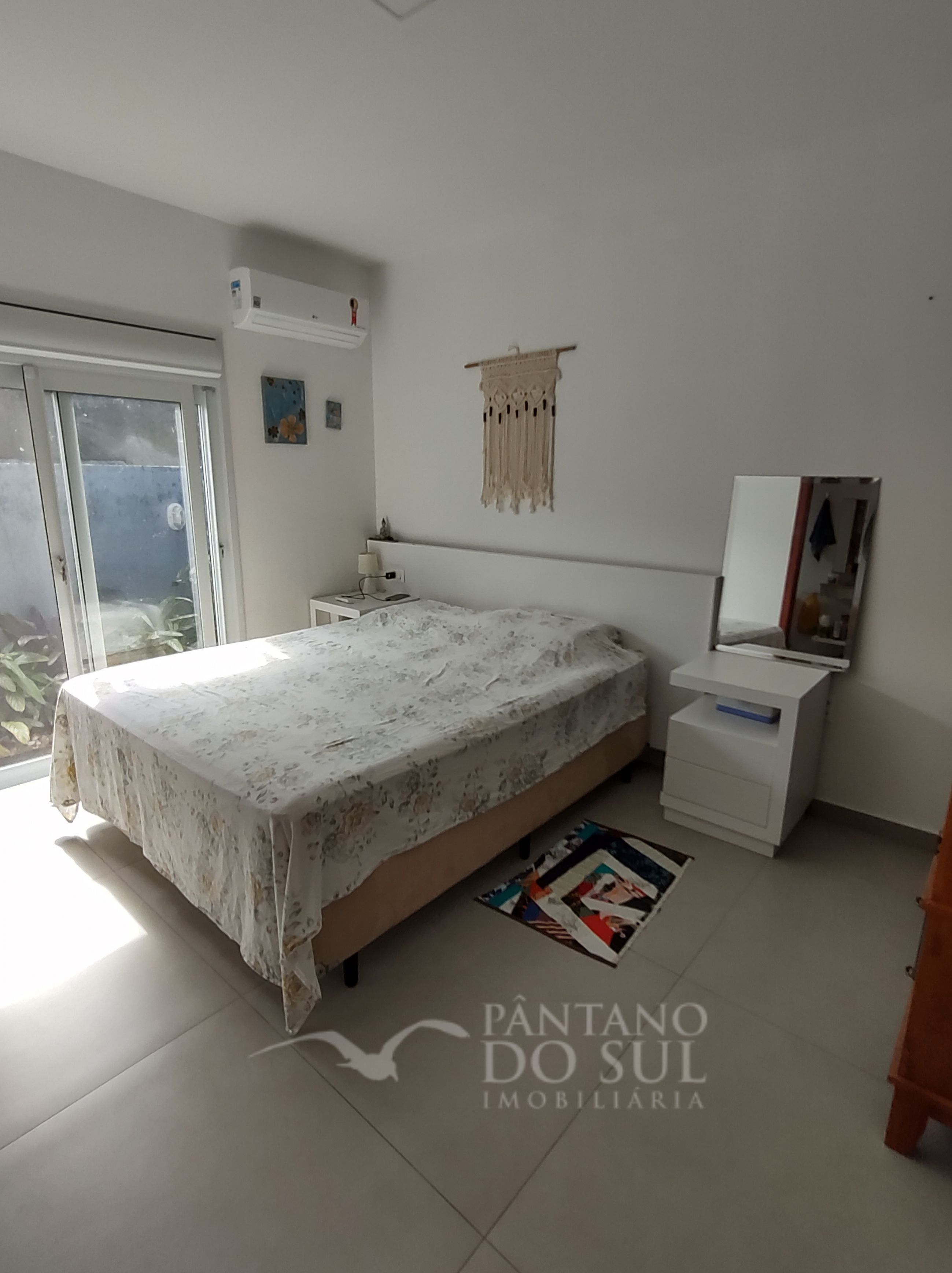 United States, 3 Bedrooms Bedrooms, ,3 BathroomsBathrooms,Casa,Venda,2425