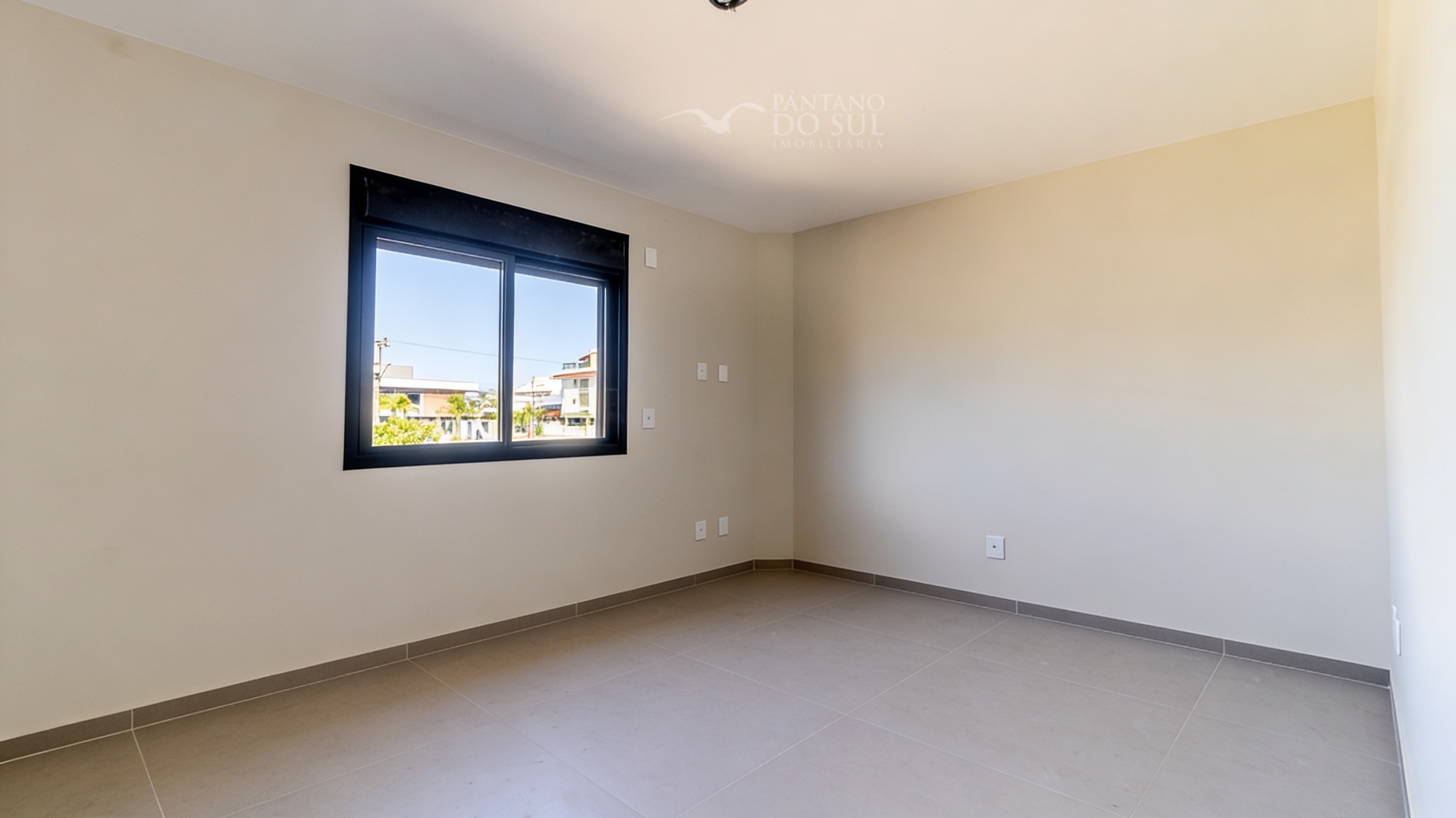 United States, 3 Bedrooms Bedrooms, ,2 BathroomsBathrooms,Casa,Venda,2510